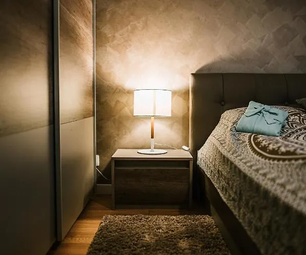 Downtown Premium Apartment